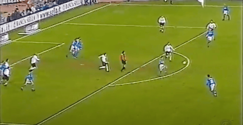 La partita Amarcord Napoli-Inter 1-0, del 18 febbraio 2001, vide gli azzurri vittoriosi con gol del brasiliano Matuzalem poi espulso.