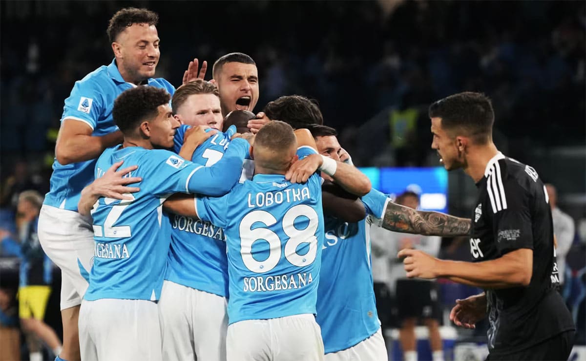 Napoli-Como 3-1, c'è tempo per migliorare ogni aspetto del gioco. E' il calcio contiano, bellezza. E che bellezza il 1926 primo in classifica